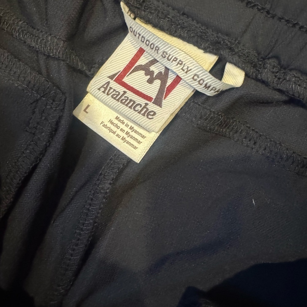 Avalanche Black Outdoor athletic shorts size large men's - Picture 6 of 6